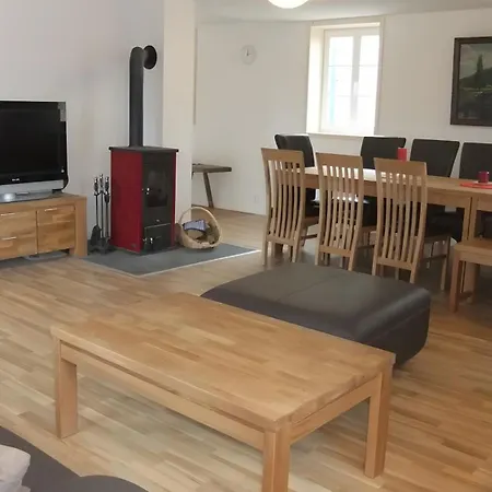 Fuer 12 Personen 180 M² بيت للعطل