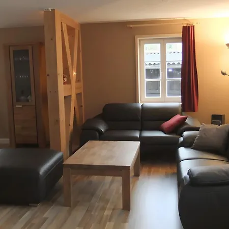 Fuer 12 Personen 180 M² *